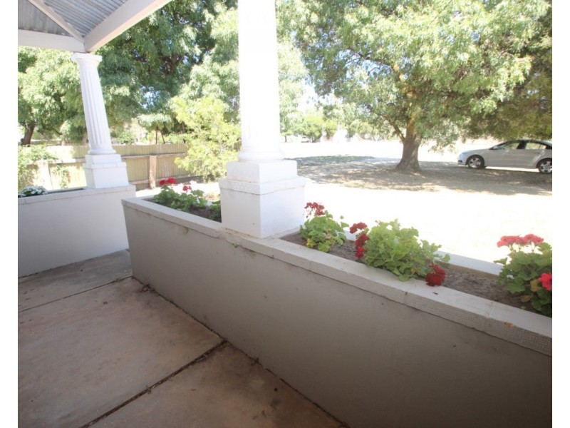 38 Liebig Street, Avoca VIC 3467