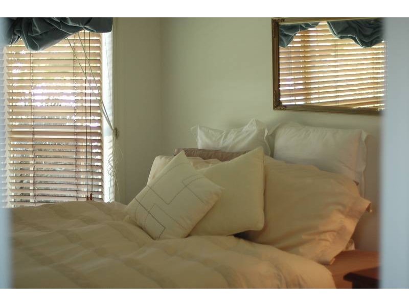 15 Fleetwood Circuit, Melton West VIC 3337