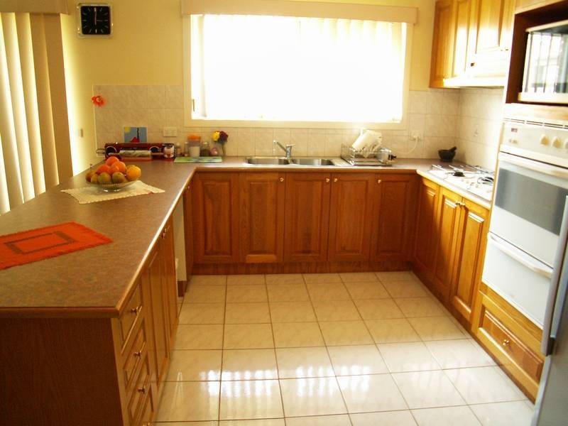 7 Oldershaw Road, Melton VIC 3337