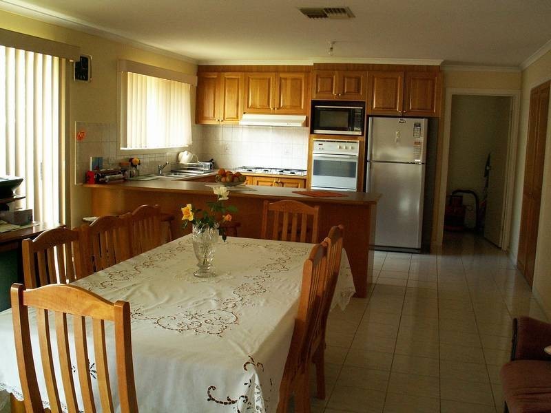 7 Oldershaw Road, Melton VIC 3337