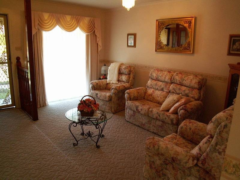 11 Winfield Drive, Kurunjang VIC 3337