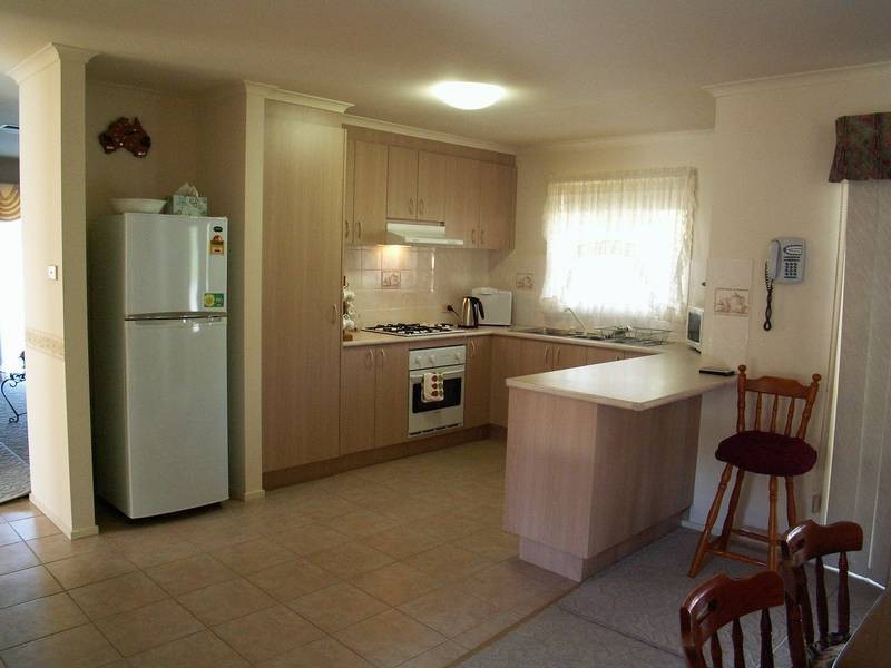 11 Winfield Drive, Kurunjang VIC 3337