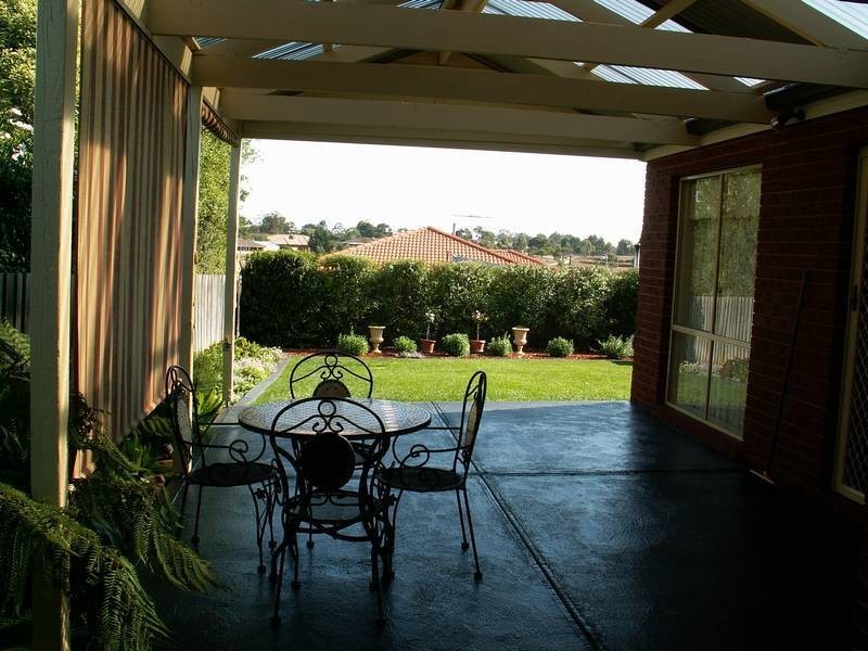 11 Winfield Drive, Kurunjang VIC 3337