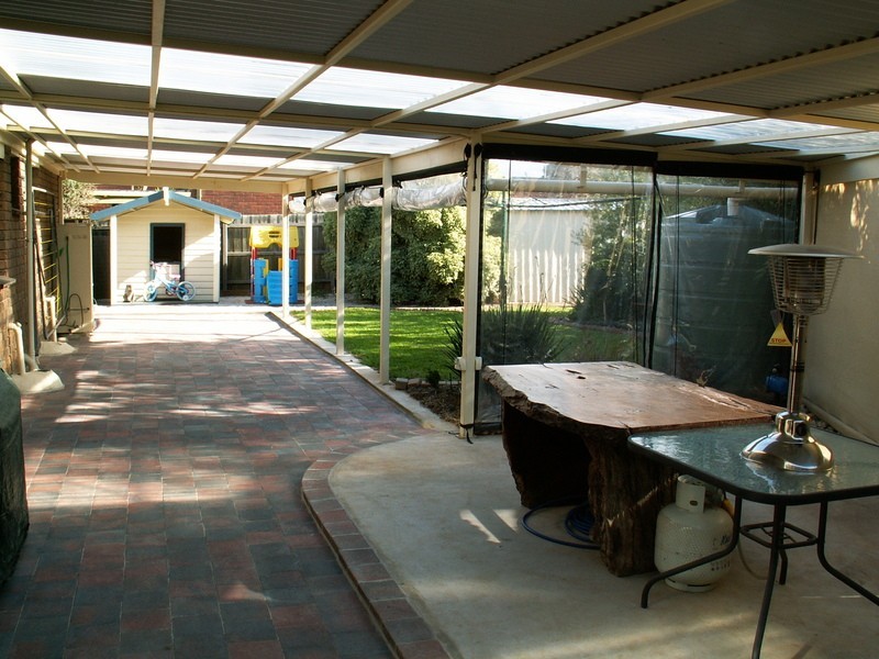 Melton West VIC 3337