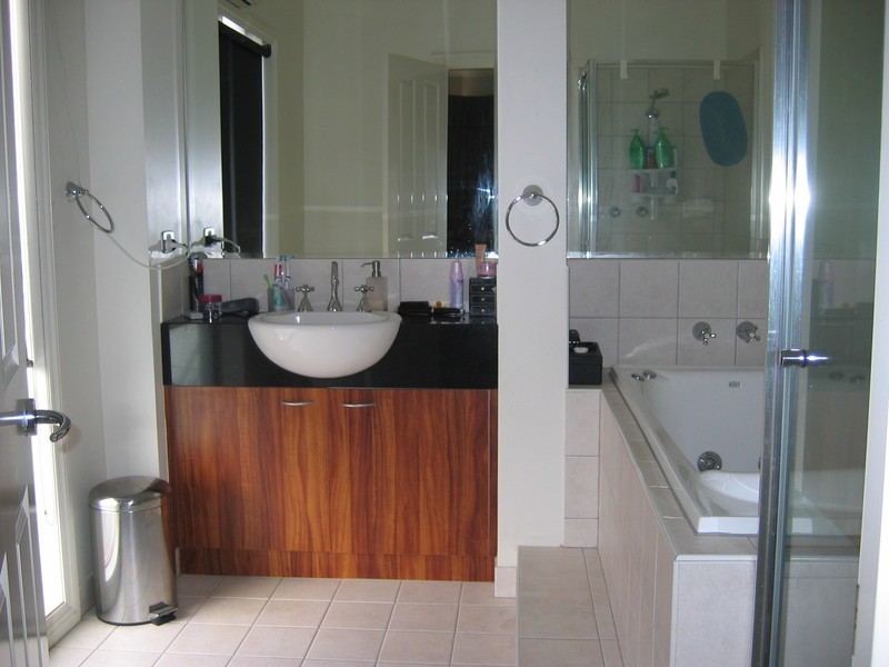 Melton West VIC 3337