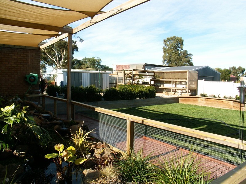 Melton West VIC 3337