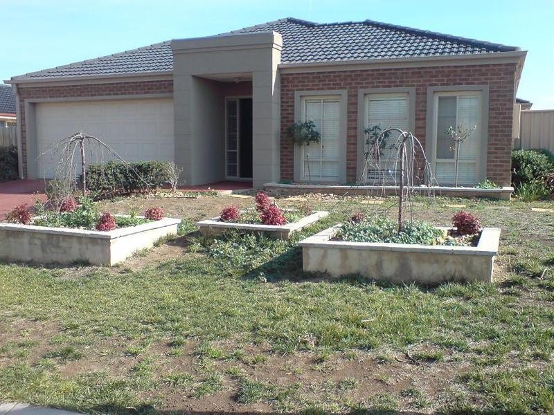 4 Hyperno Court, Kurunjang VIC 3337