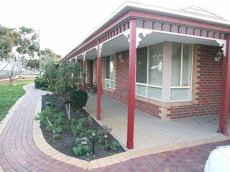 Melton West VIC 3337