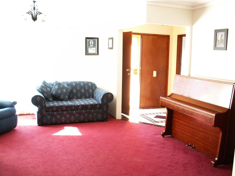 Melton South VIC 3338