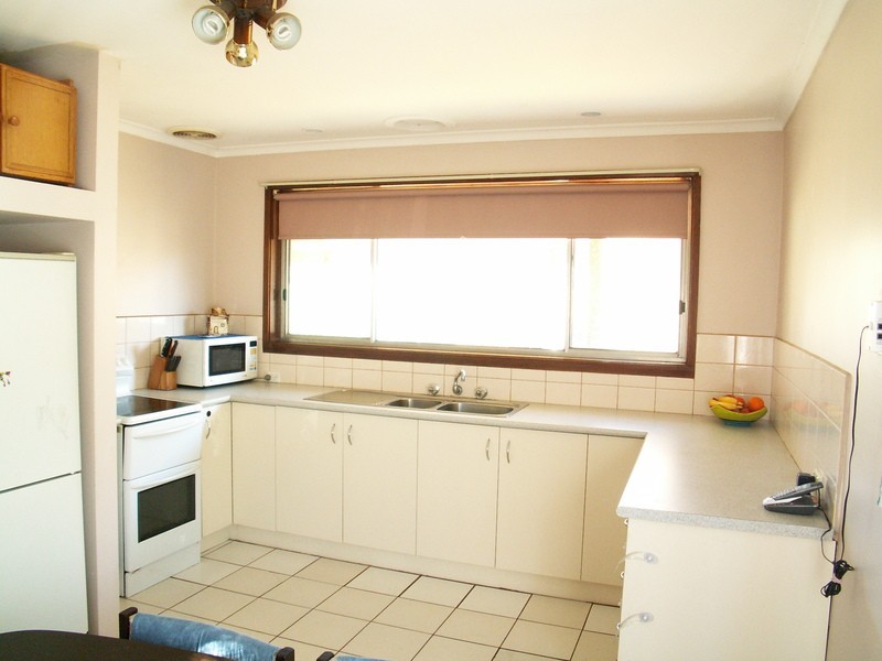 Melton South VIC 3338