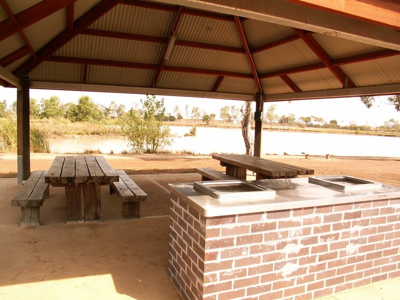 Lot 104 Lakewood Boulevard, Melton VIC 3337