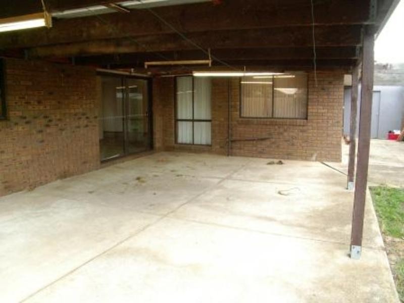 Melton South VIC 3338