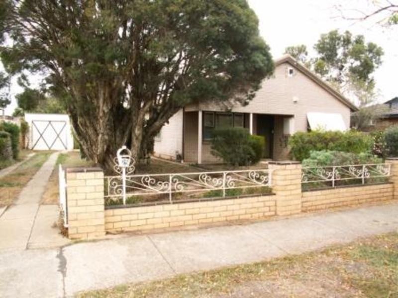 25 Staughton Street, Melton South VIC 3338