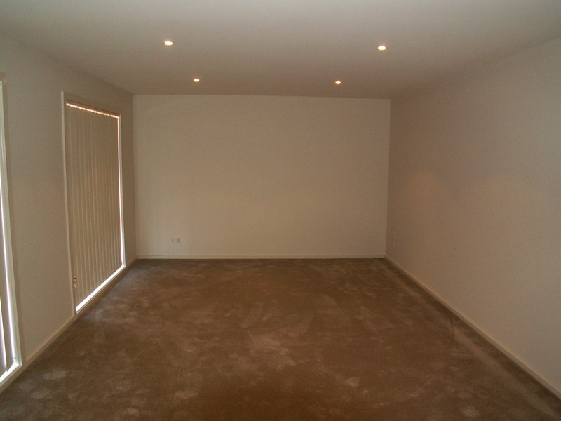 1/62 Andrew Street Street, Melton South VIC 3338