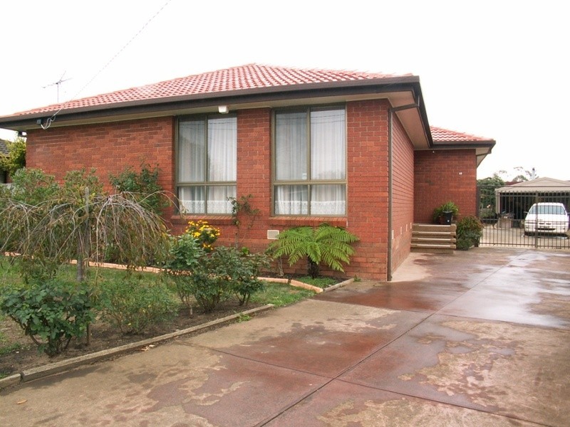 15 Hudson Place, Melton VIC 3337