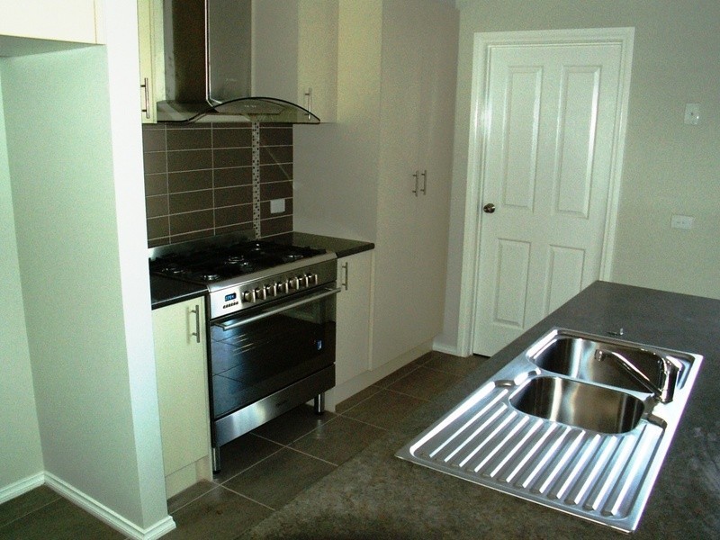 343 Centenary Avenue, Melton VIC 3337