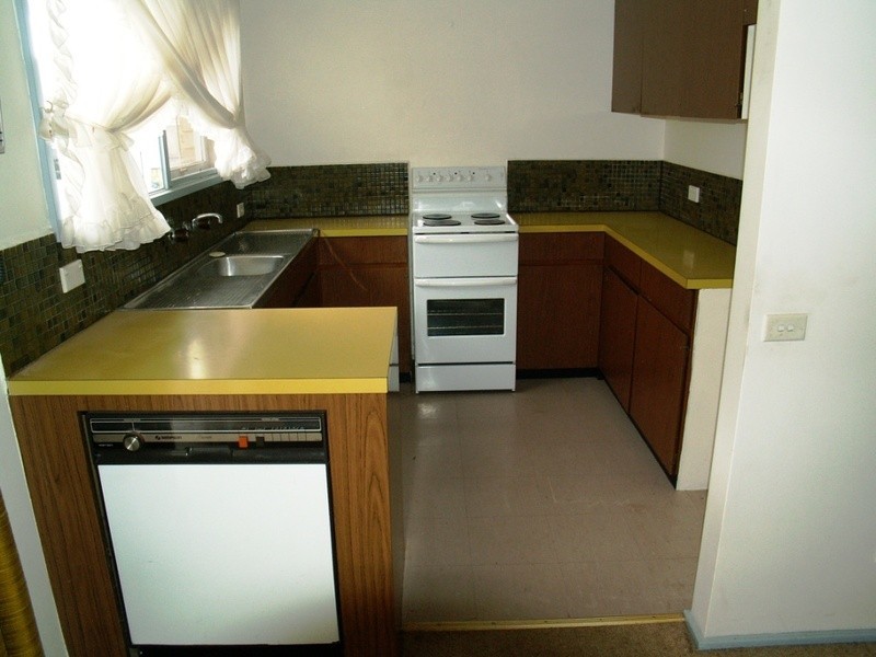 19 Connel Drive, Melton South VIC 3338