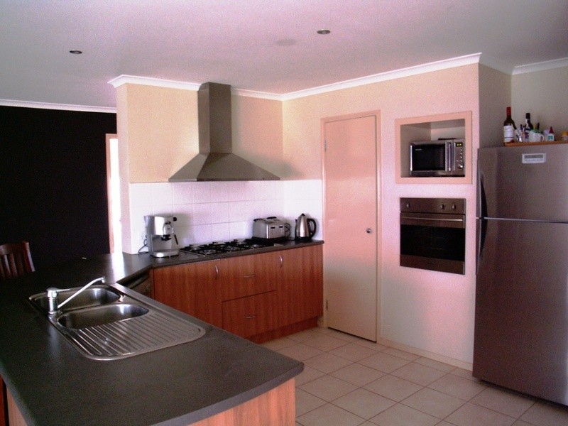 Brookfield VIC 3338