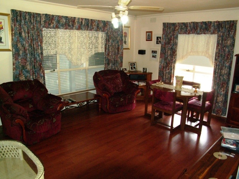 Melton South VIC 3338