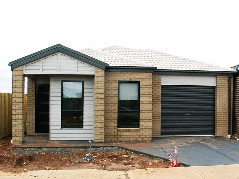 1161 Peterpan Crescent, Melton VIC 3337