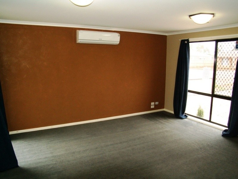 14 Linda Place, Melton VIC 3337