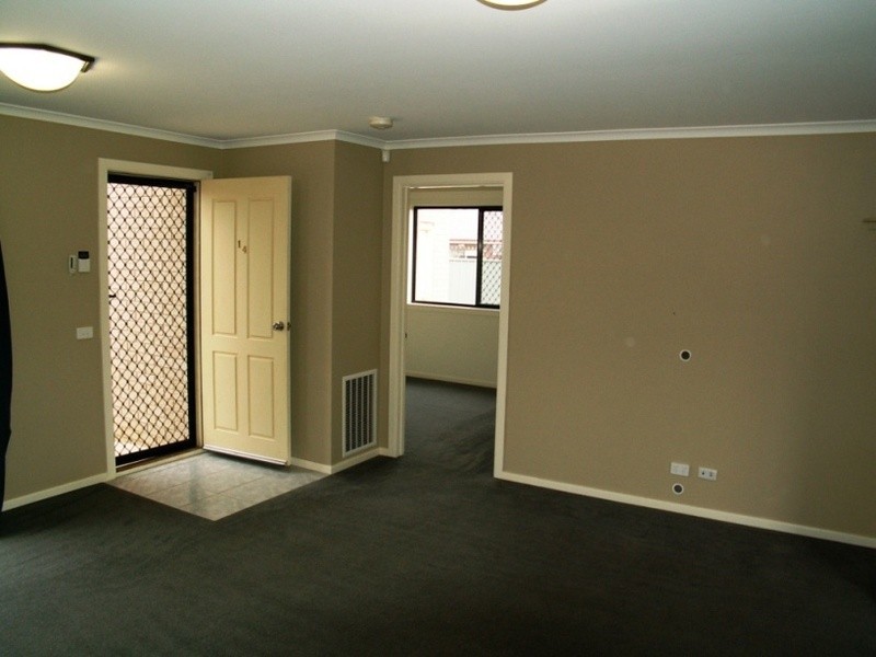 14 Linda Place, Melton VIC 3337