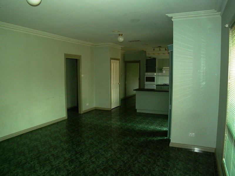 6 Pyke Place, Melton VIC 3337