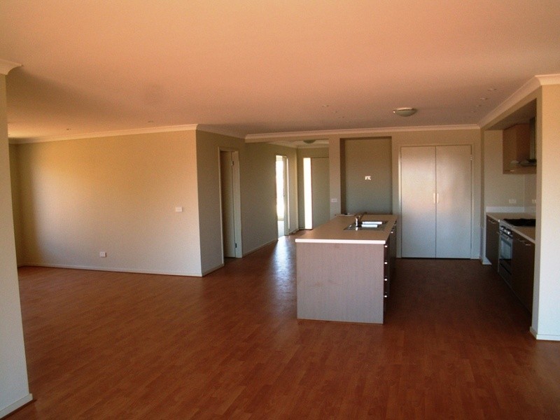 210 Clarkes Road, Brookfield VIC 3338