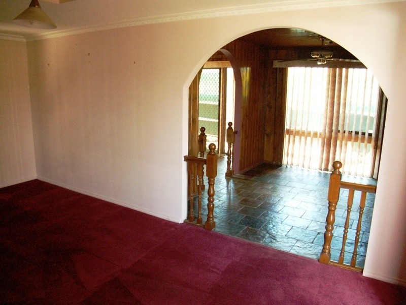 9 Irving Road, Melton VIC 3337