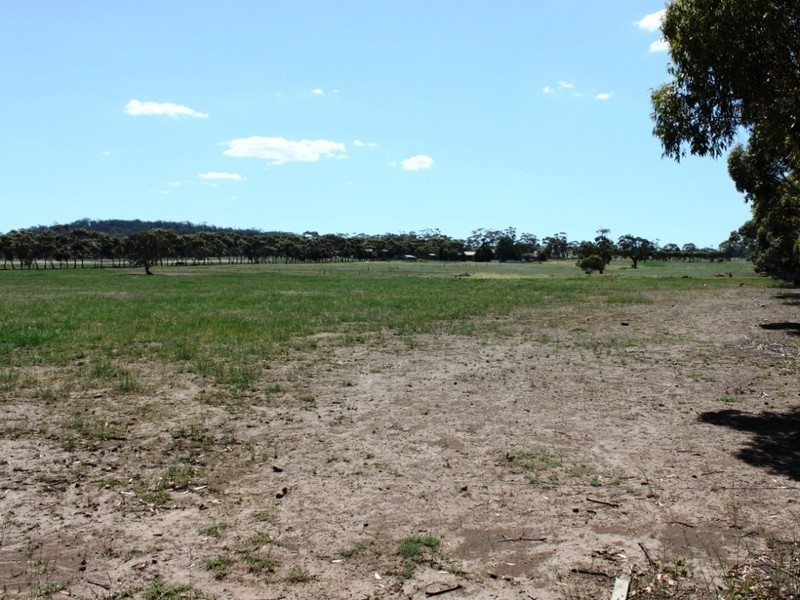 1099 Coburns Road, Toolern Vale VIC 3337