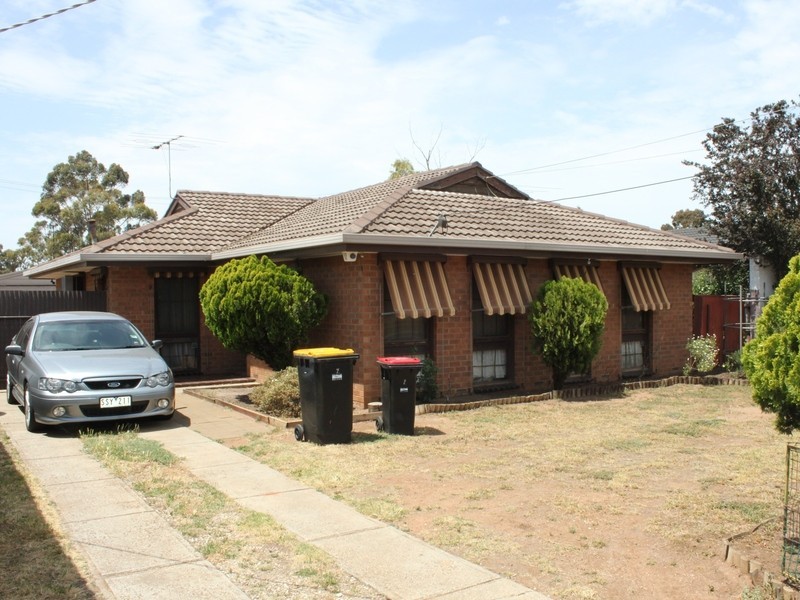 7 Blackwood Drive, Melton VIC 3337