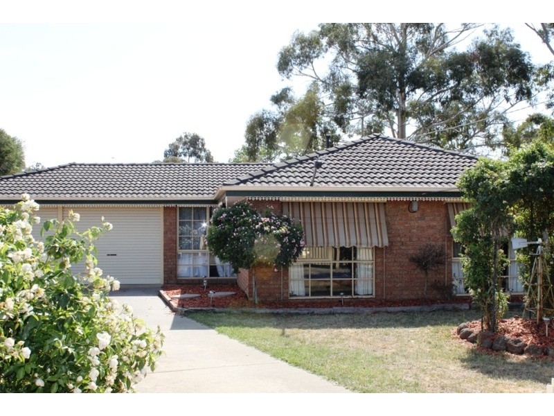 9 Vasey Court, Melton South VIC 3338
