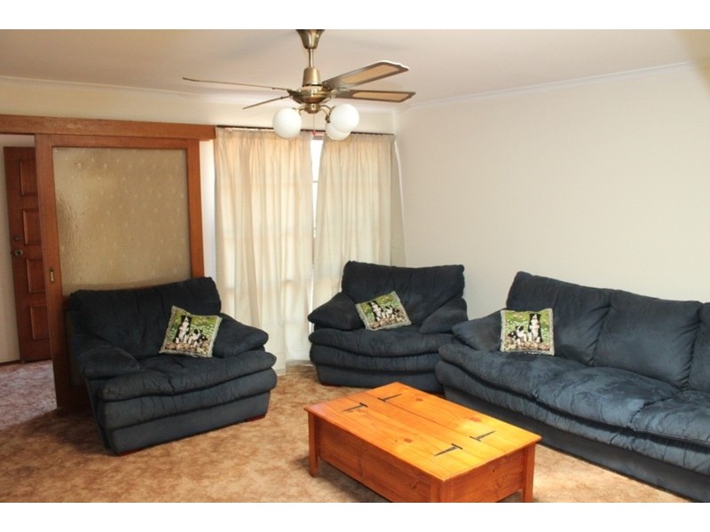 9 Vasey Court, Melton South VIC 3338