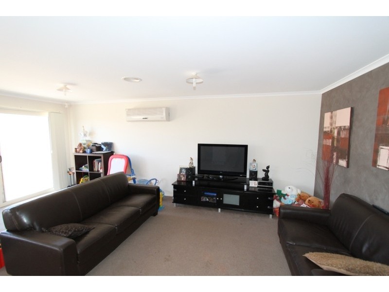 21 Kingston Rule Street, Melton VIC 3337