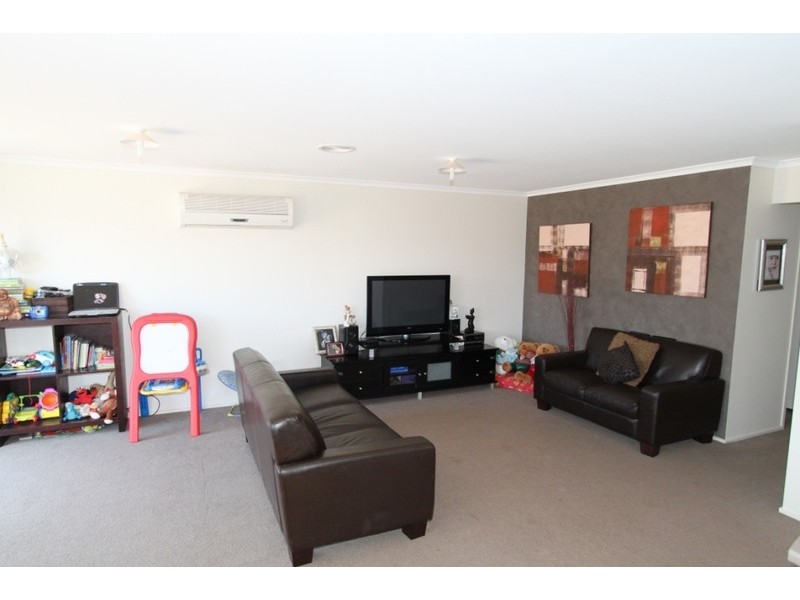 21 Kingston Rule Street, Melton VIC 3337