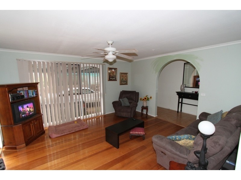 15 Mitchell Road, Melton South VIC 3338