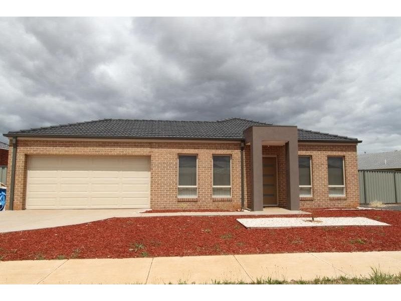 343 Centenary Avenue, Melton VIC 3337