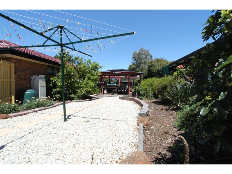 86 Hilton Way, Melton West VIC 3337