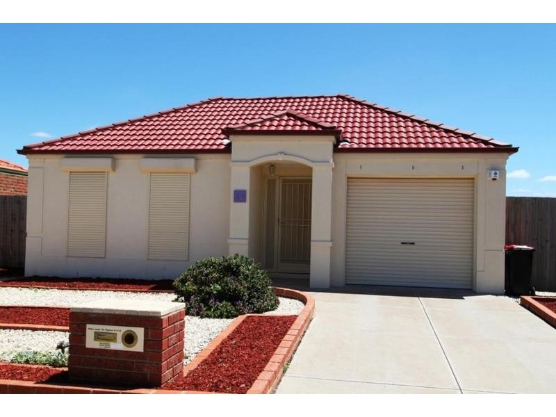 62 Greenhills Drive, Melton VIC 3337