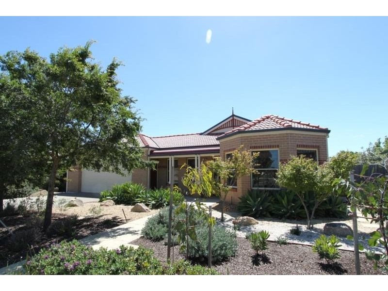 70 Westlake Boulevard, Melton VIC 3337