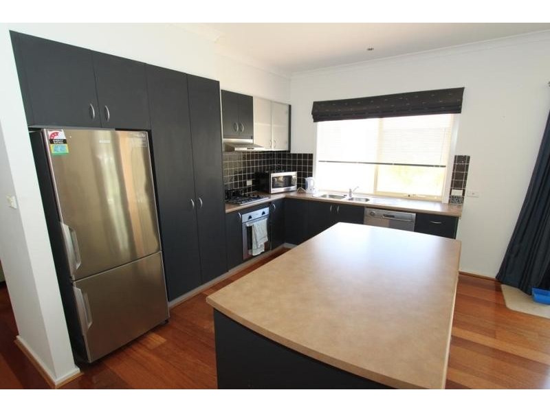 70 Westlake Boulevard, Melton VIC 3337