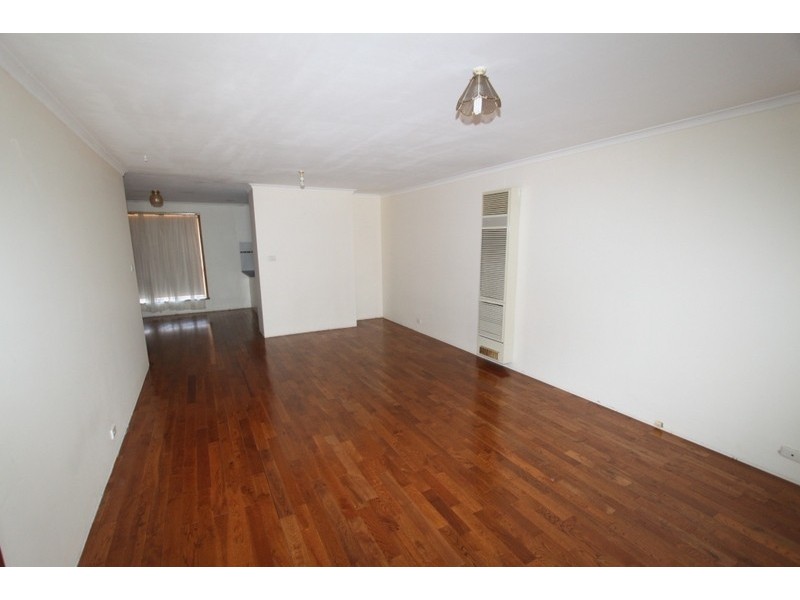 3/14 Brooklyn Road, Melton South VIC 3338