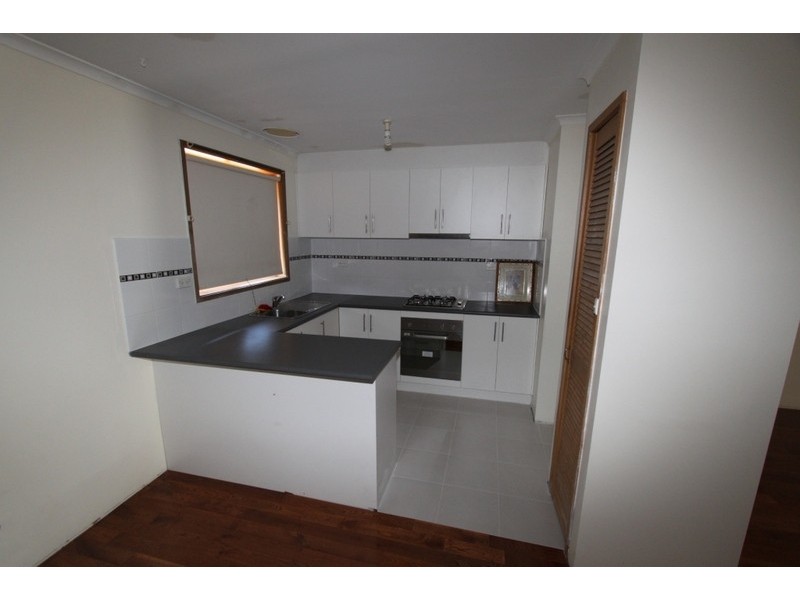 3/14 Brooklyn Road, Melton South VIC 3338