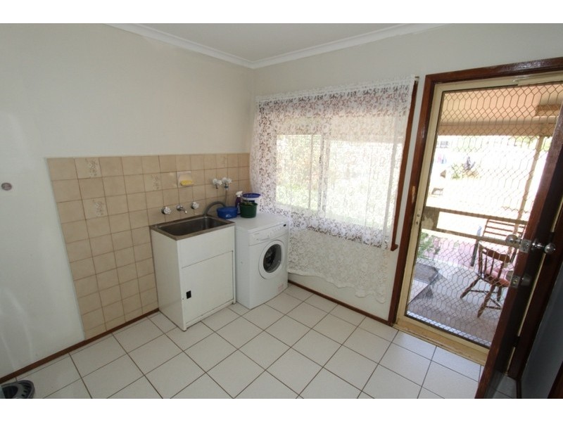 7 Connel Drive, Melton South VIC 3338