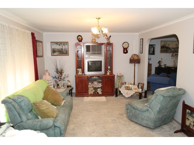 2 Paul Court, Melton VIC 3337