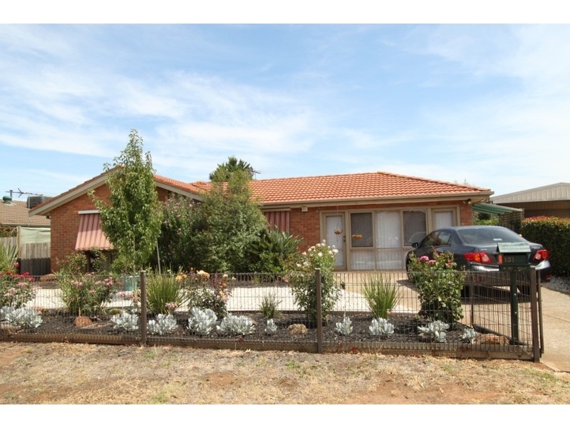 131 Exford Road, Melton South VIC 3338