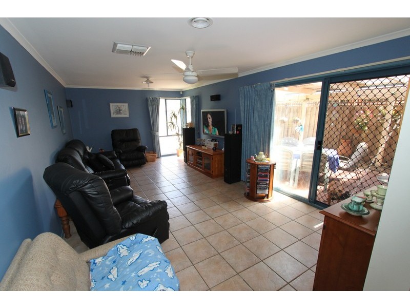 3 Parkway Place, Melton VIC 3337