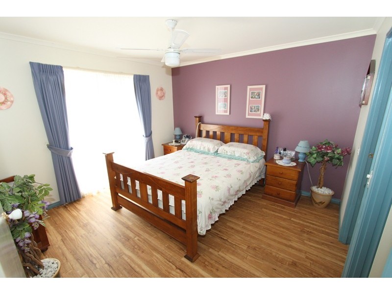 3 Parkway Place, Melton VIC 3337