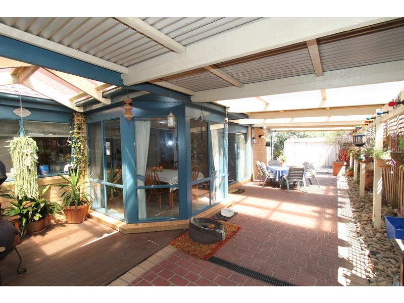 3 Parkway Place, Melton VIC 3337