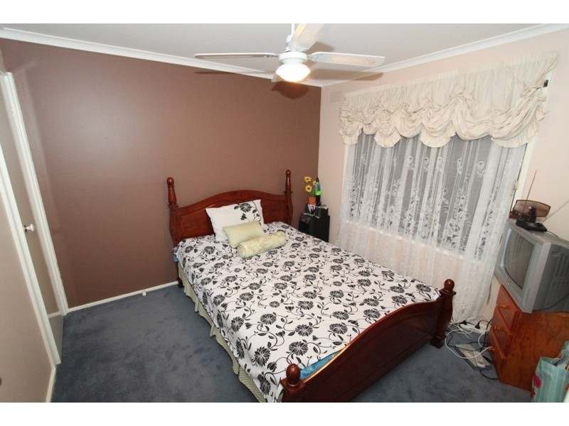 2/8 Reserve West Road, Melton VIC 3337